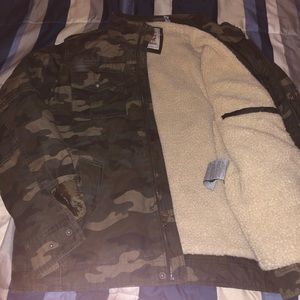 Levi’s Camo Jacket - Faux Inner Lining